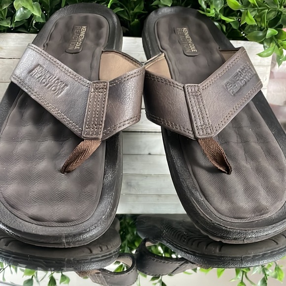 KENNETH COLE Four Sandal | size 13 - Picture 4 of 11